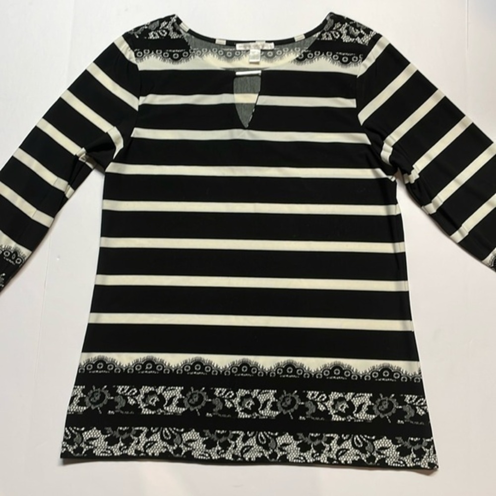 Maria Gabrielle woman’s black/white striped blouse Sz M